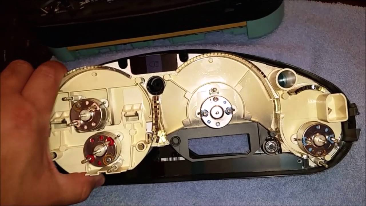 Bmw E36 Instrument Cluster Wiring Diagram E36 Instrument Gauge Cluster and Code Plug Swap Youtube