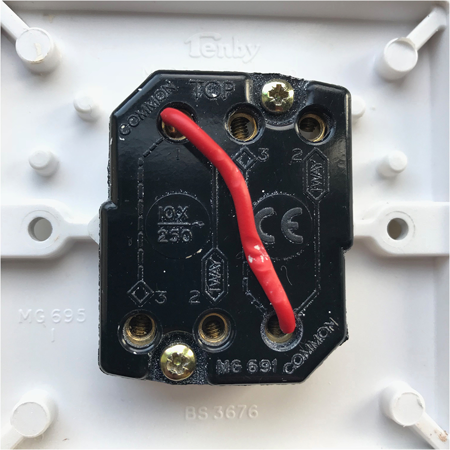 Mk Light Switch Wiring Diagram Replacing Old Double Light Switch with New Odd Wiring Mk Light Switch Wiring Diagram Replacing Old Double Light Switch with New Odd Wiring
