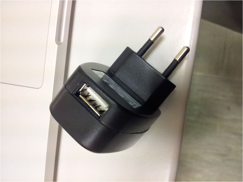 Usb Charger Wiring Diagram Modify A Cheap Usb Charger to Feed An iPod iPhone or Samsung Galaxy